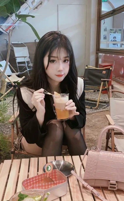 猫九酱Sakura 写真资源合集[56套]17G-95次元